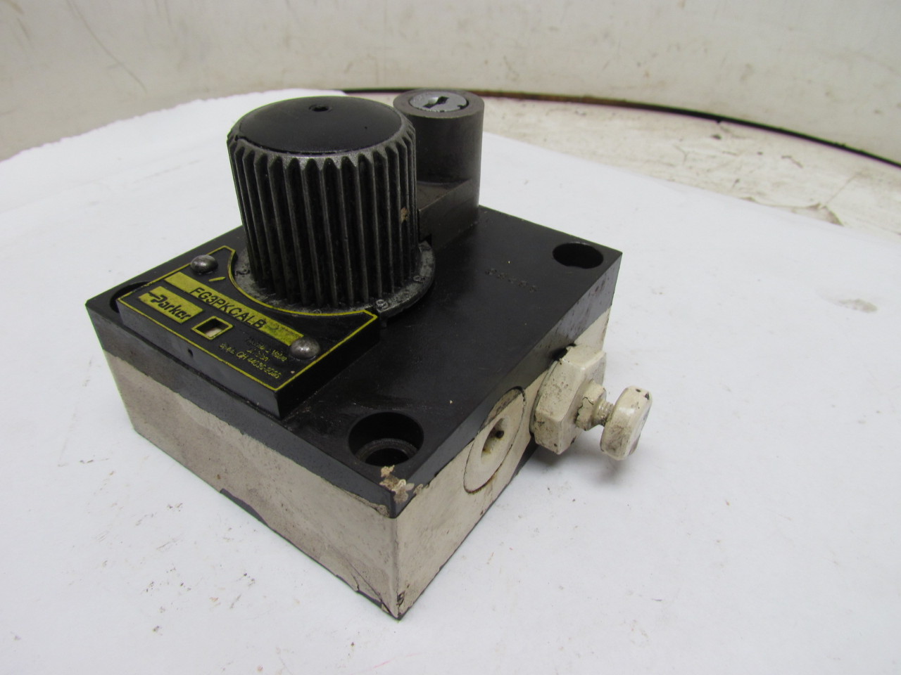 Parker Hydraulics FG3PKCALB Locking Flow control Valve No Key eBay