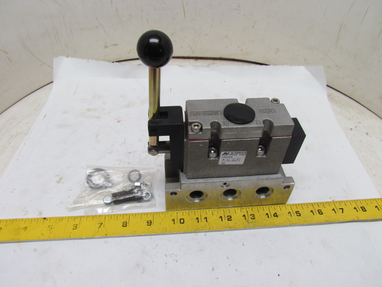 5/3 4 Way 3 Position Air Pneumatic Spool Valve Manual Lever w/sub Base