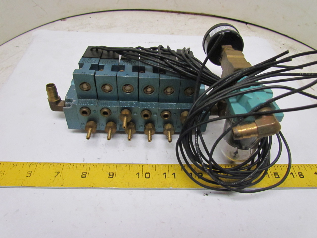 MAC 45ALADDAAA1BA Pneumatic Solenoid Valve Block Assembly 6Valves w