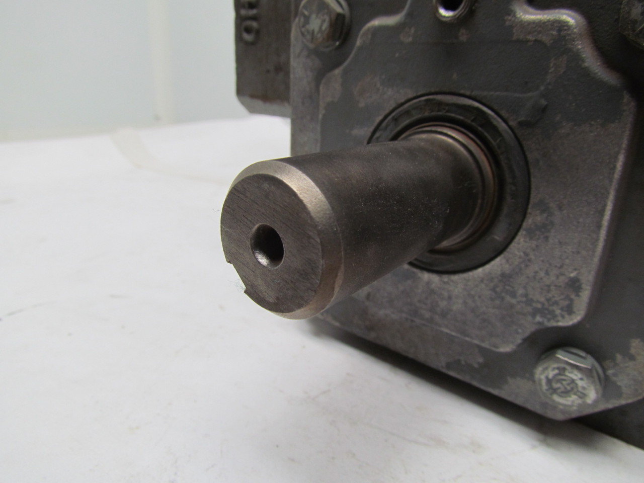 Dayton 4Z292B Speed Reducer Gearbox 601 Ratio 1/3HP 56C Face 7/8" LH