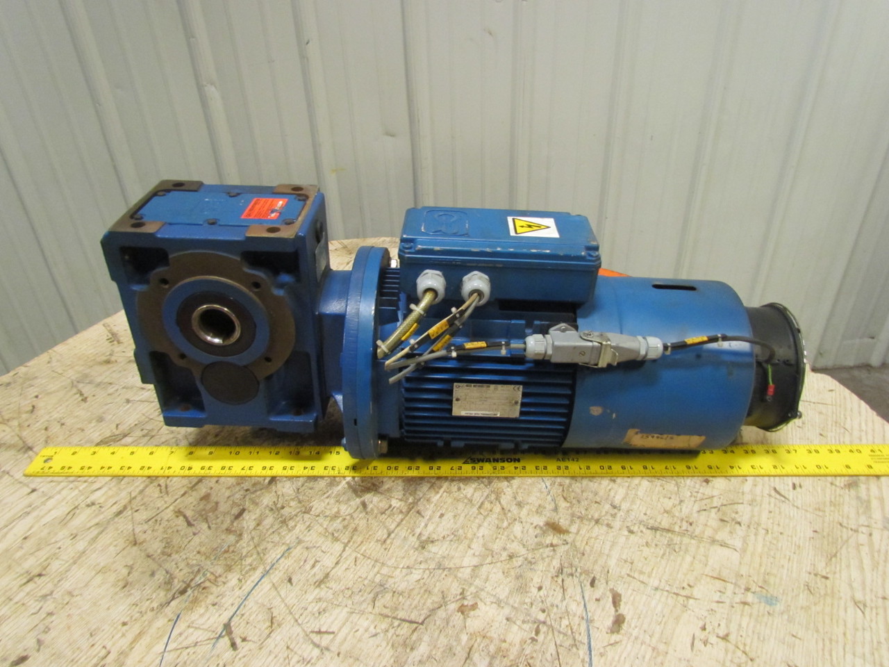 Rossi F0 100LR4 B5 Electric Motor W/Gearbox Speed Reducer 16 gearbox