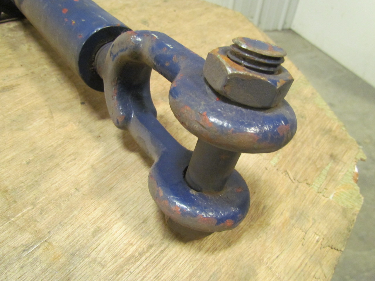 Dixie 28000 Lb Capacity 13/8" Acme Thread 24" Long Barrel Clevis Jaw