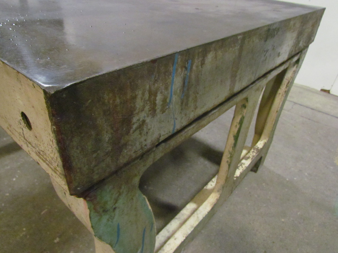 Vintage Cast Iron Welding Layout Table w/BoltOnCast Iron Legs 54"x47"x35"