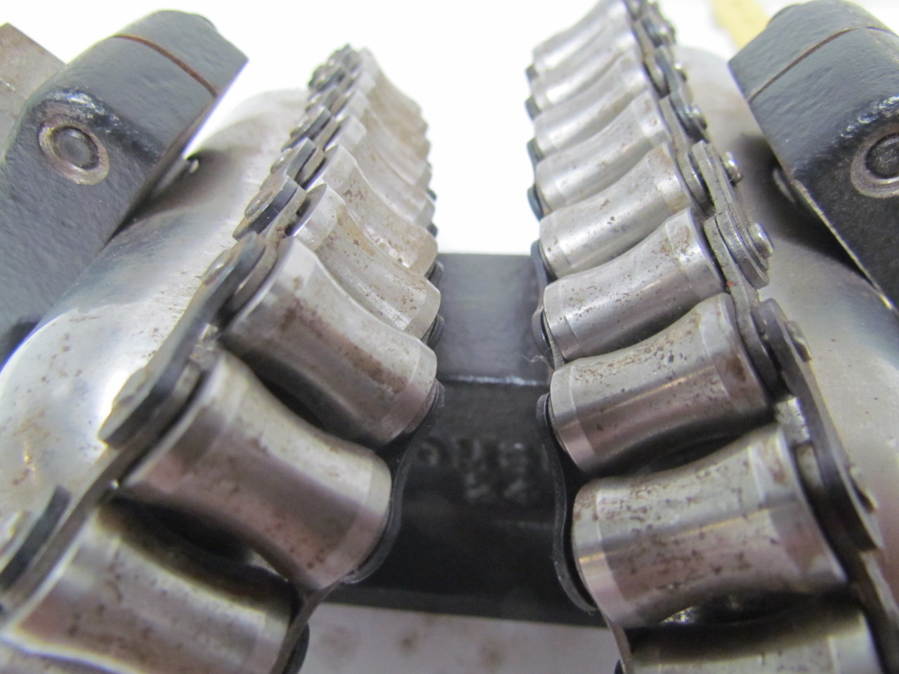 Thomson RW24 Roundway Linear Roller Bearing Concave Chain Carriage