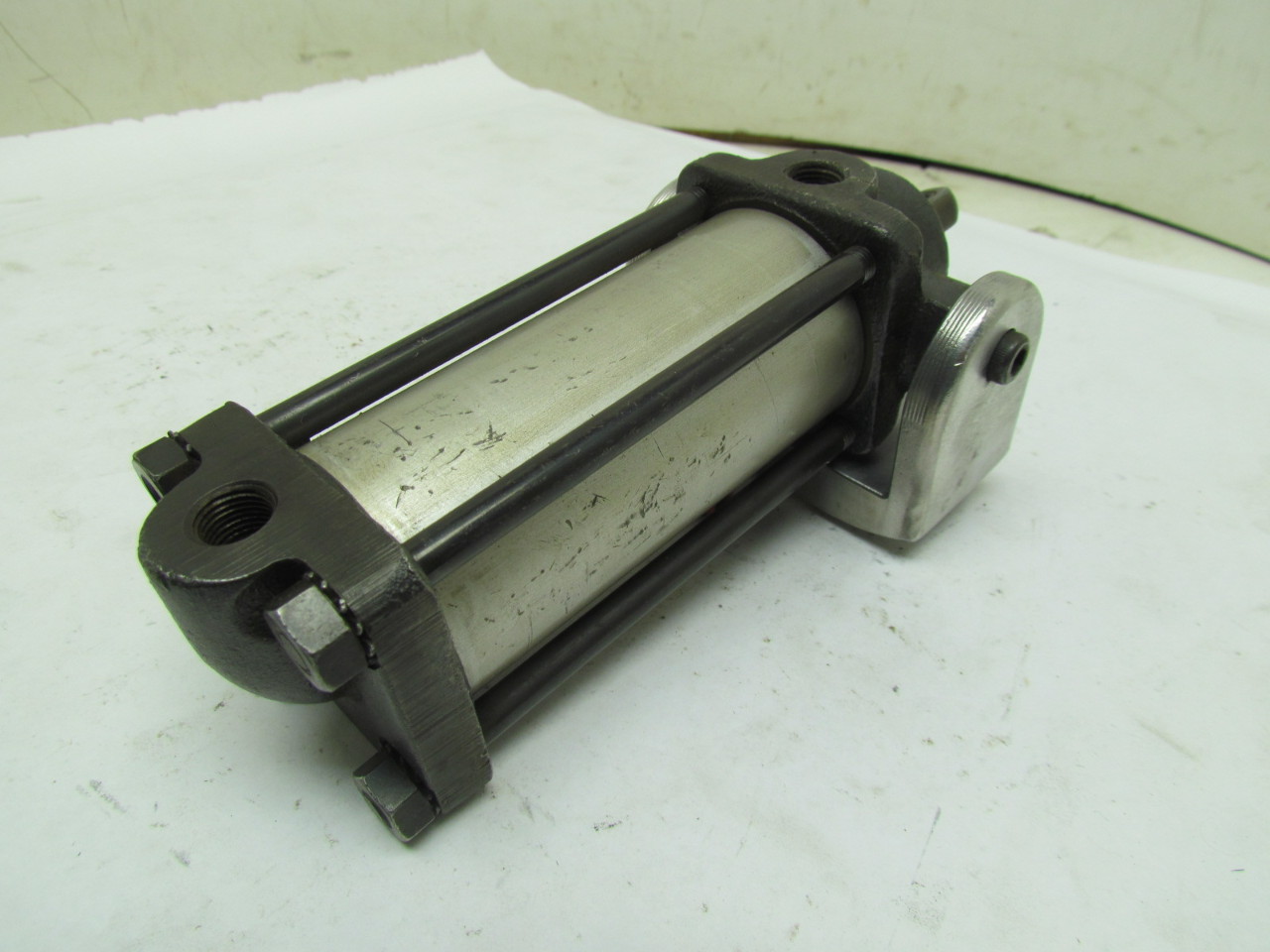 Destaco 830 Pneumatic Air Clamping Cylinder Straight Line Clamp 830 Series