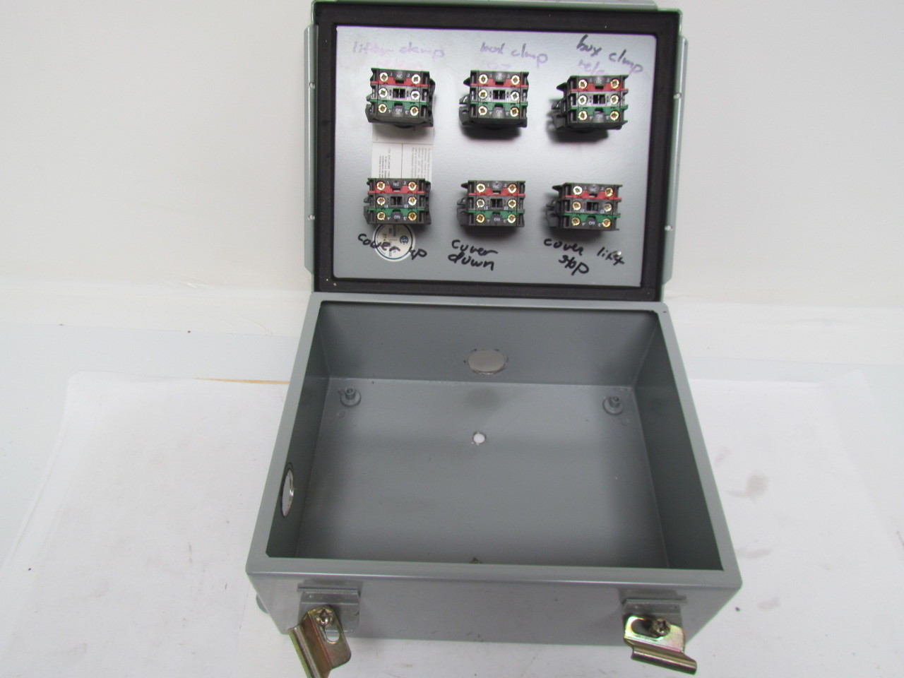 Hoffman Pushbutton Enclosure Box 6Switch 800E3X01 Wall Mount 8x10x4" Type 12 eBay