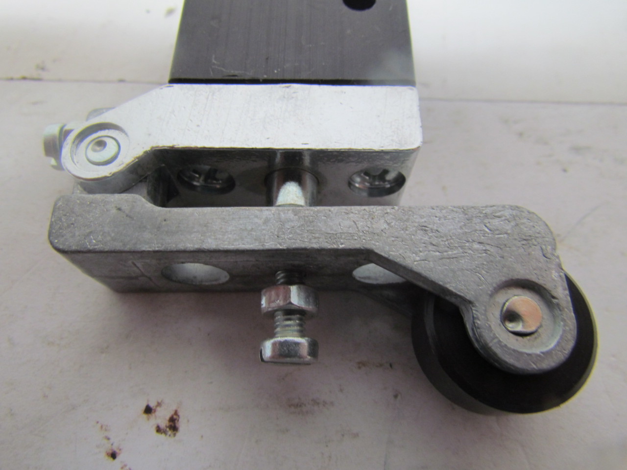 Parker 404211000 Pneumatic Roller Limit Switch Air Valve 1/8"npt Ports