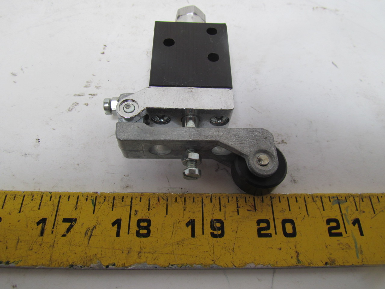 Parker 404211000 Pneumatic Roller Limit Switch Air Valve 1/8"npt Ports