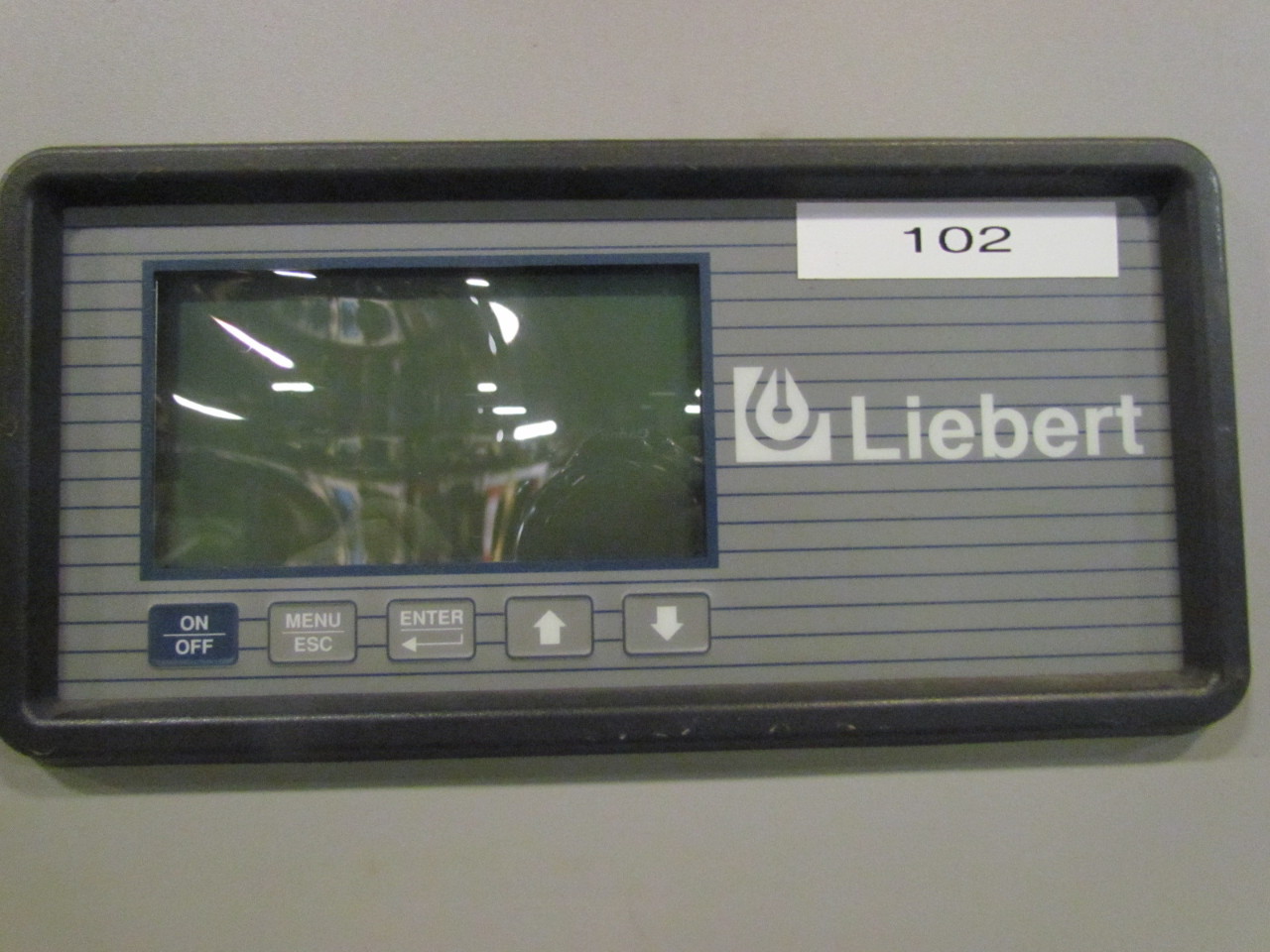 Liebert DH245AUAGEI Deluxe System 3 Chilled Water HVAC Chiller W/3 Fan