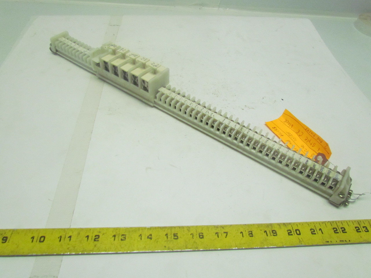 AllenBradley 1492 CE & F 42 Terminal Blocks 5 Fuse Holders Block On