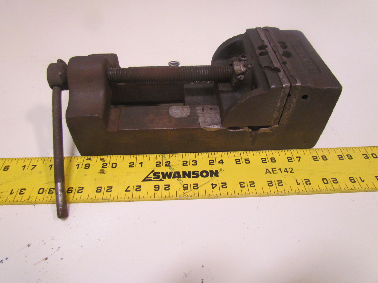 Palmgren 4" Machine Vise Opens To 4" 1-1/2" Throat Depth AS IS