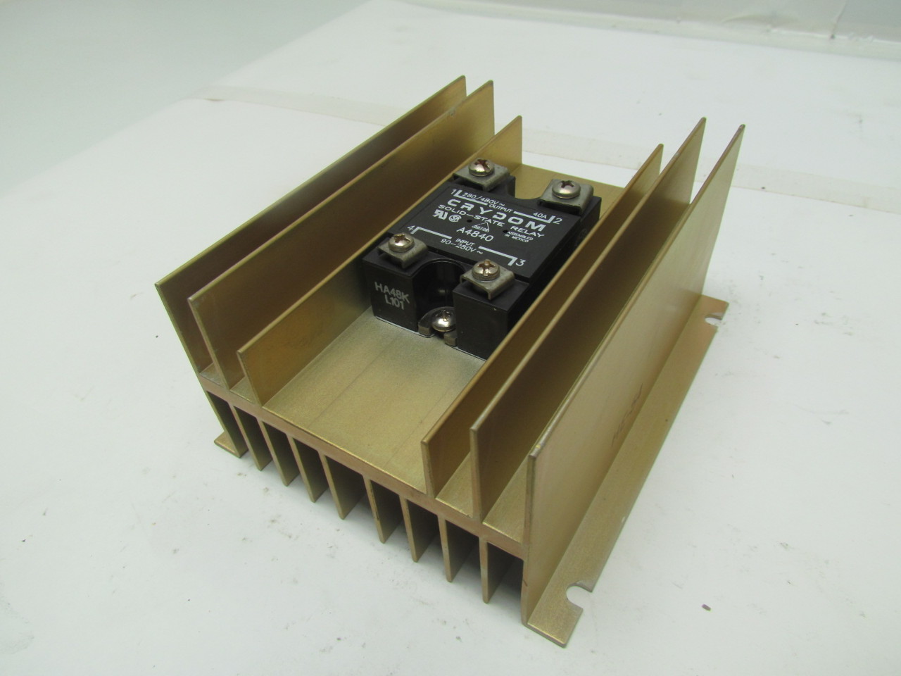 Crydom A4840 HE54 SSR Solid State Relay w/Heatsink 280/480V 40A Output HE54 eBay