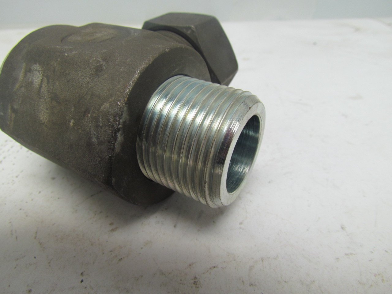 Parker WHR WH28LR Metric Fitting Banjo Elbow 28mm Tube OD x G1" BSPP