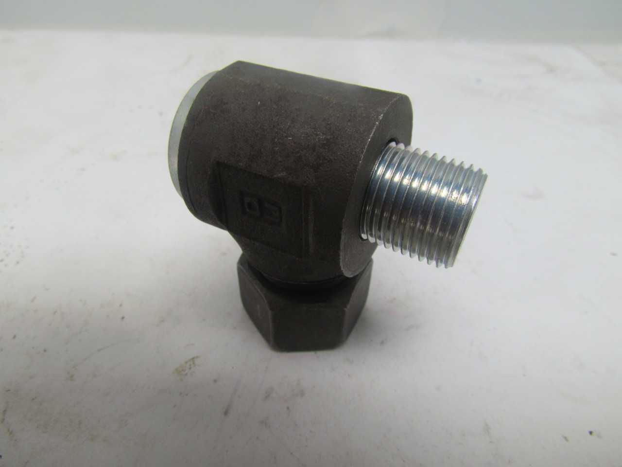 Parker EO WH15LR Metric Flareless Fitting Banjo Elbow 15mm Tube OD x G1