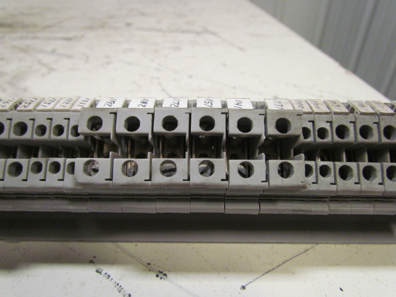 Phoenix Contact 35mm Din Rail Mount Terminal Blocks 48"Long 74 eBay