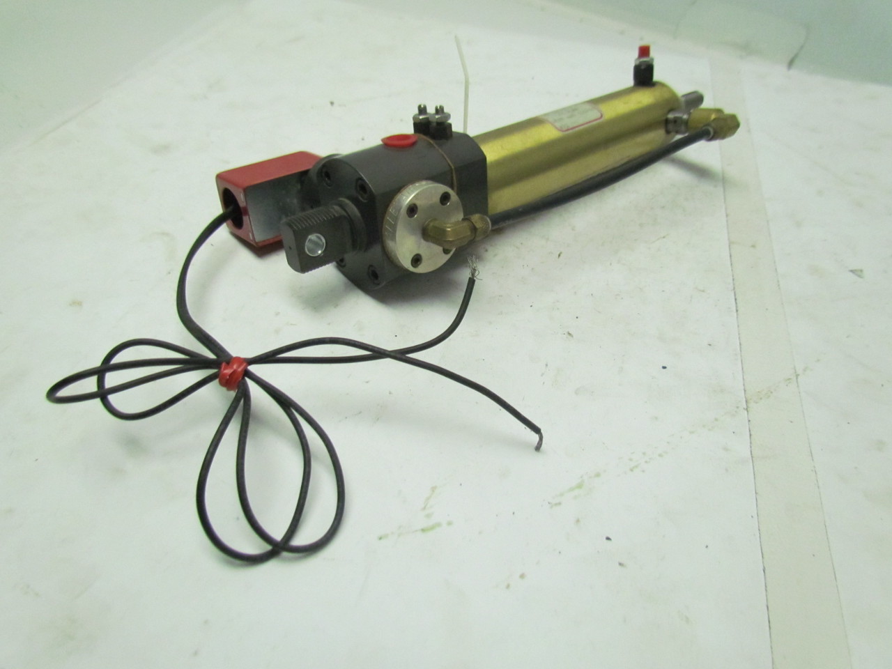 Allenair AV181/2X4FCPUBR Pneumatic Air Cylinder w/4 Way single