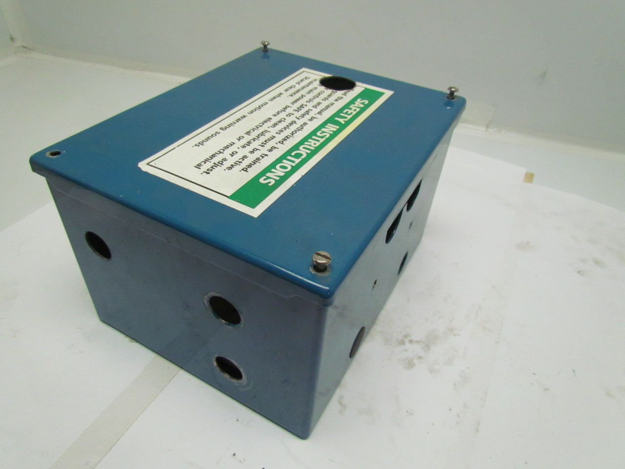 Hoffman A10086SC 8"x10"x6" Electrical Box/Enclosure W/ Screw Cover And