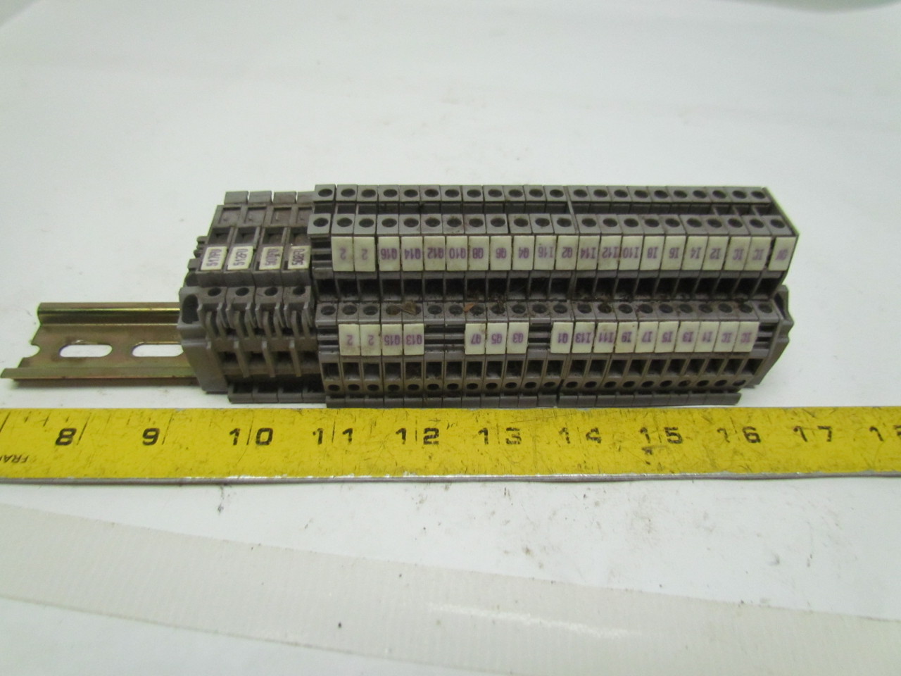 Entrelec M/6D 26 Terminal Blocks On 13/8 Wide DIN Rail 1600V 25A eBay