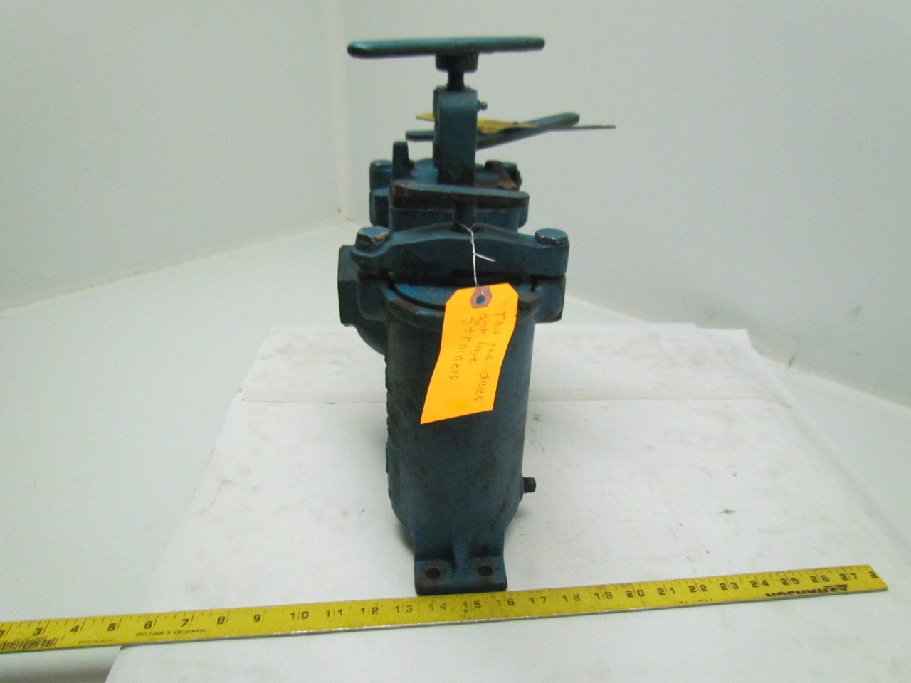 Hayward / Eaton No. 51 Duplex Strainer Cast Iron 11/2" NPT 200 PSI