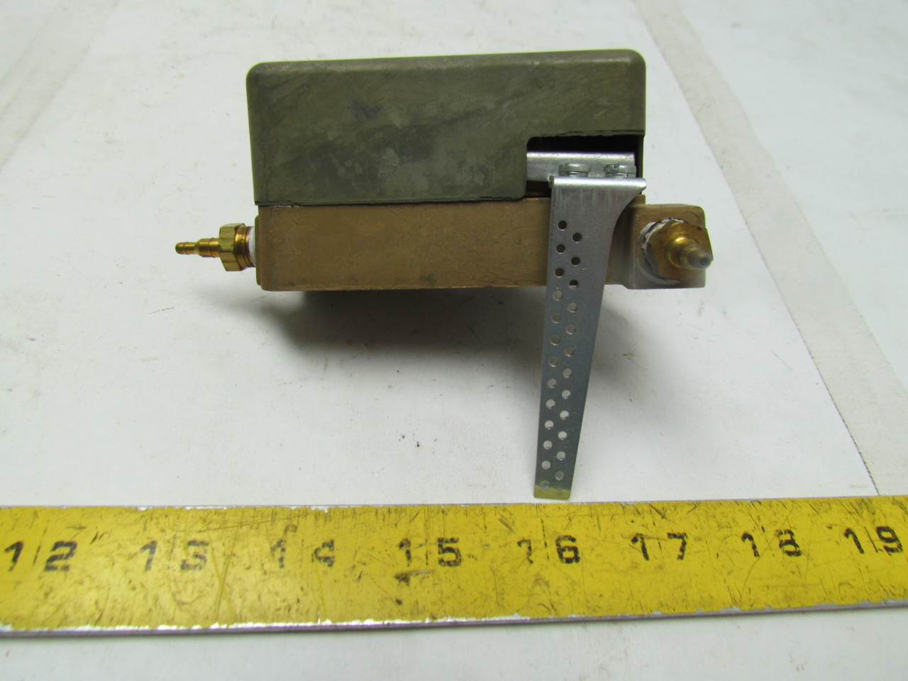 Johnson Controls D9502 Damper Actuator Positioner eBay