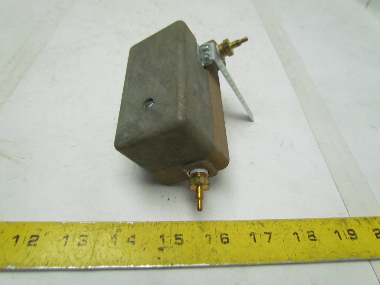 Johnson Controls D9502 Damper Actuator Positioner eBay