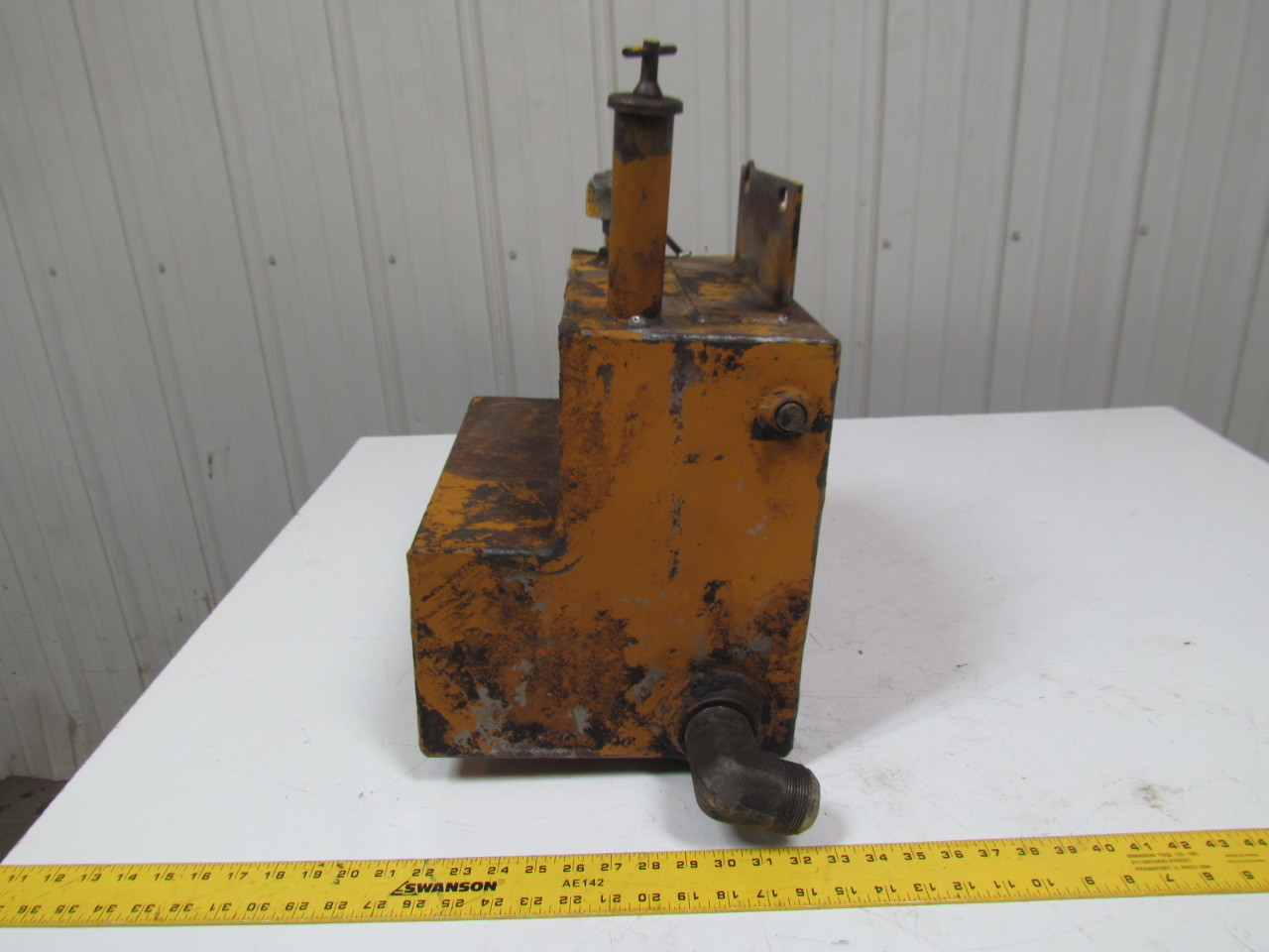 Hydraulic Oil Tank Reservoir Forklift Log Splitter W/Dipstick 1" & 11/