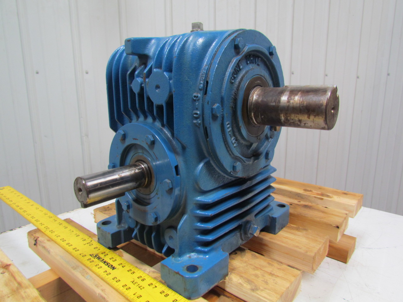 ConeDrive Textron HU403 Gearbox Dual output shafts speed reducer 51