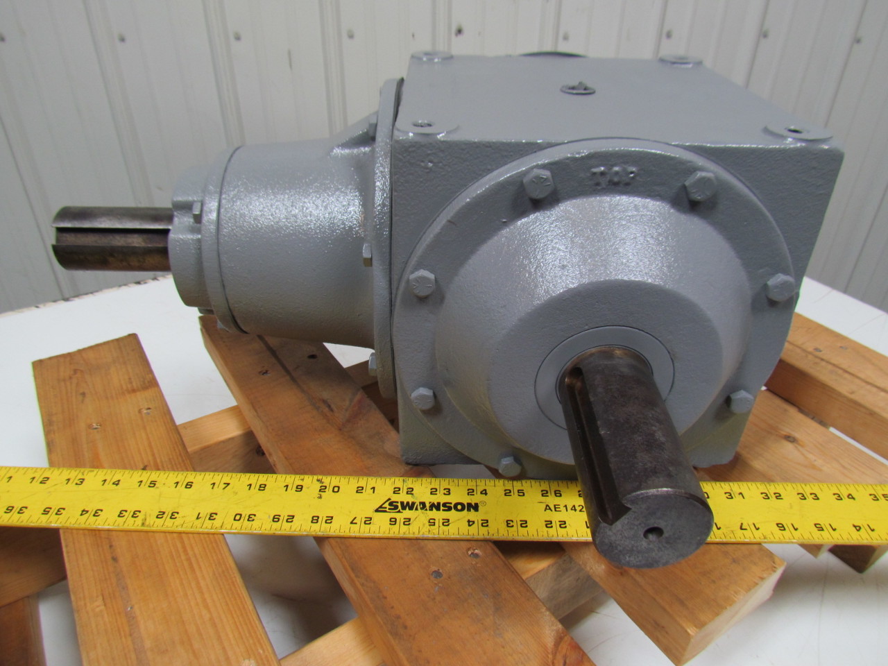 Hub City 1010 Style B 11 Ratio Bevel Gear Drive Gearbox Reducer 2