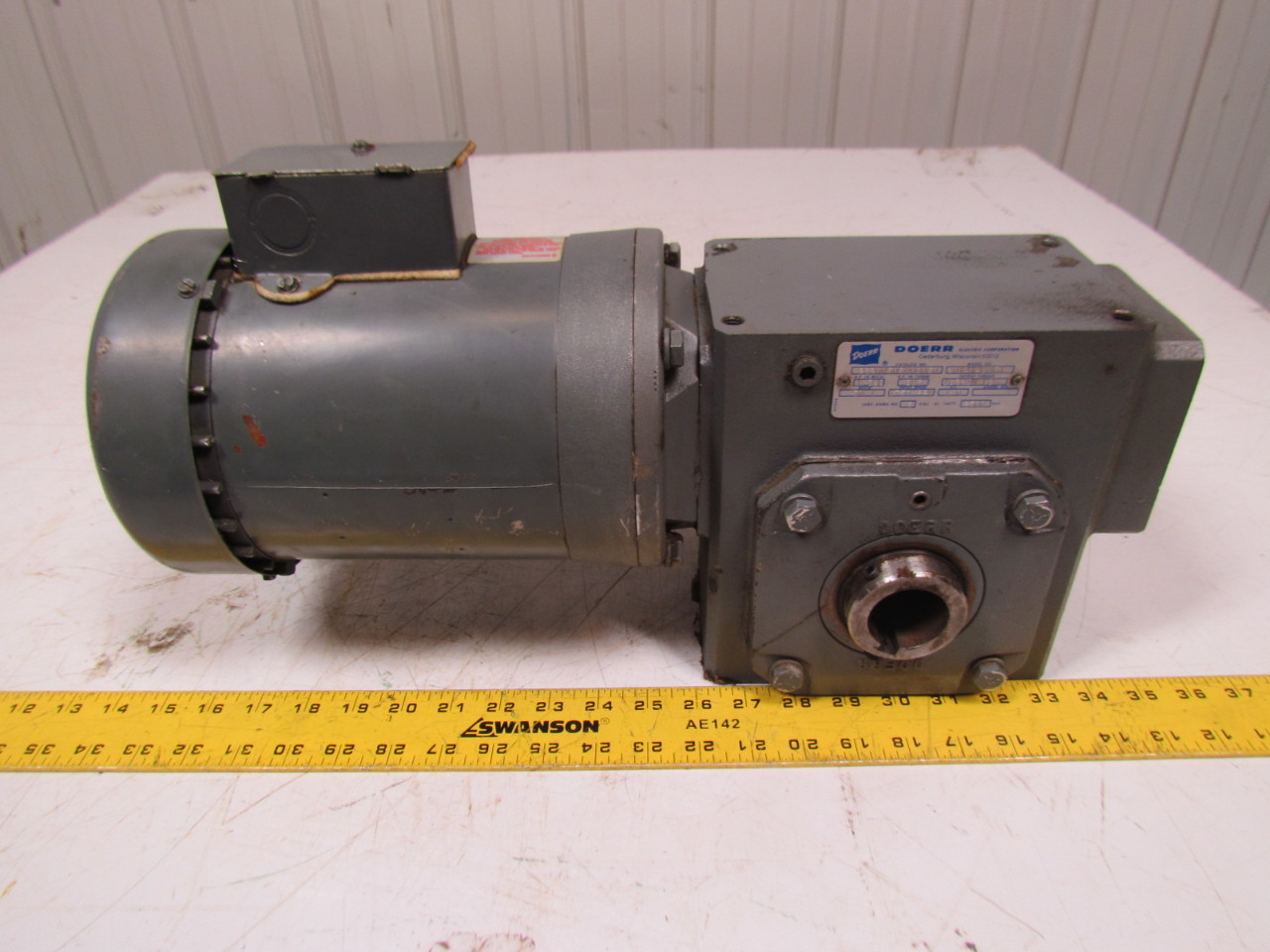 Doerr 201414B861 Gearbox 501 Ratio w/LR22132 Electric Motor