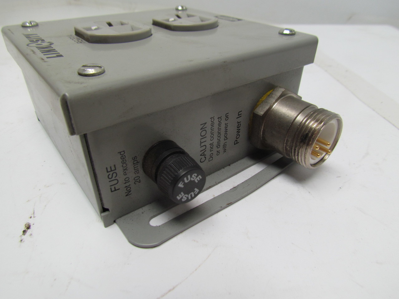 Hubbell M001SG000 Power Distribution MultiOutlet Assembly 20A 125VAC