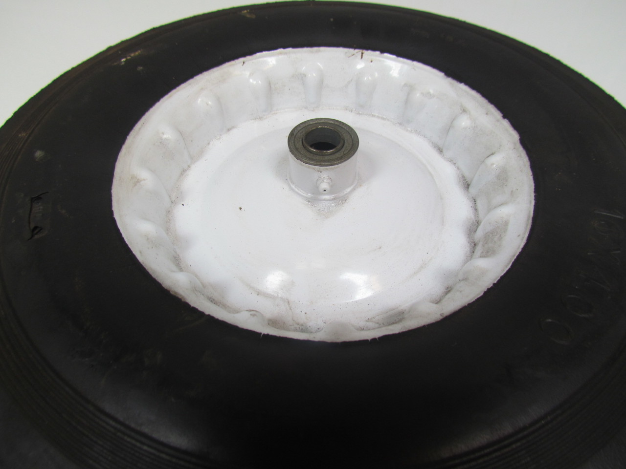 16x4.00 Semi Pneumatic Tire & Rim 3/4" Center Bearing Cart Wheelbarrow