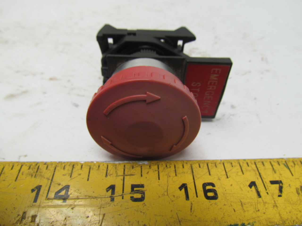 AB Allen Bradley 800E3X01 EStop Push Lock Twist Unlock Button NC