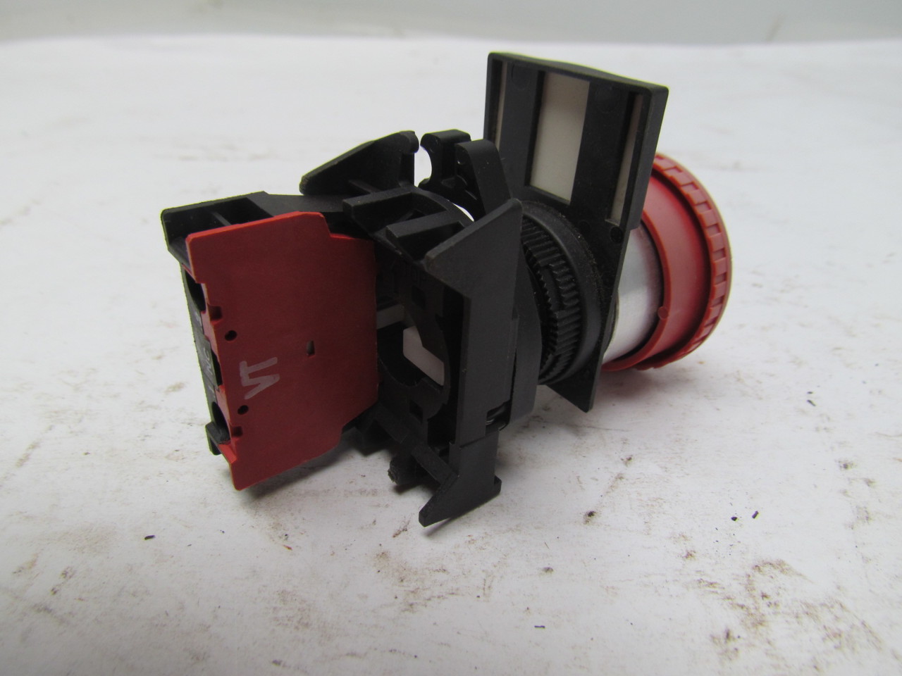 AB Allen Bradley 800E3X01 EStop Push Lock Twist Unlock Button NC Contacts