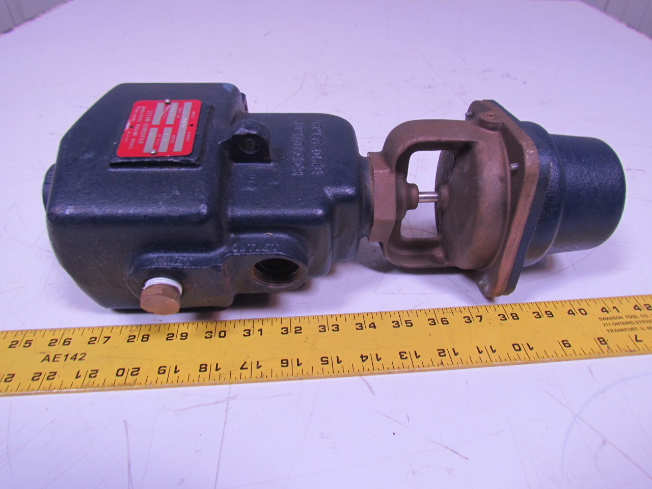 Armstrong AM91/C1801 Pneumatic Humidifier 1/8" orifice & C1801 operator