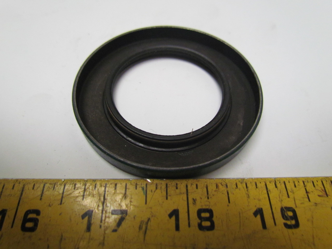 Chicago Rawhide 18242 Radial Shaft Oil Seal 113/16"ID 27/8"OD 5/16