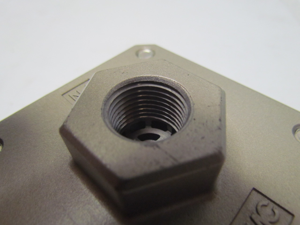 SMC AQ500004 Pneumatic Quick Exhaust Valve 1/2" NPT