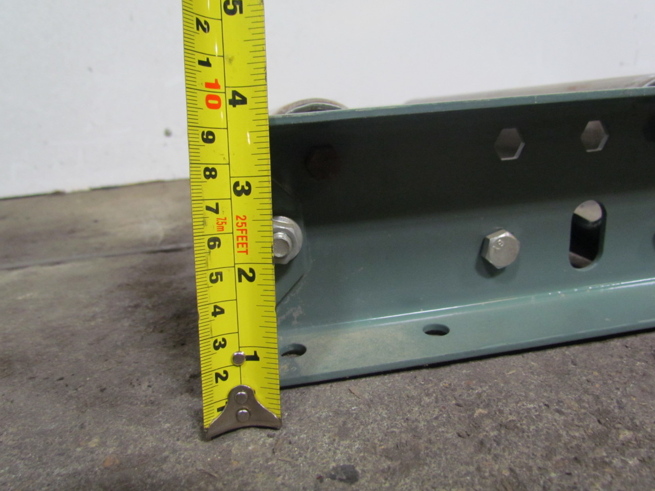 Hytrol 19SR136 Gravity Roller Conveyor 1.9" Rollers 6" o/c 16"Wx10'L