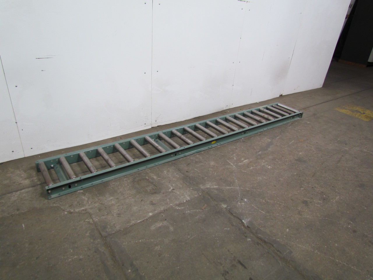 Hytrol 19SR136 Gravity Roller Conveyor 1.9" Rollers 6" o/c 16"Wx10'L