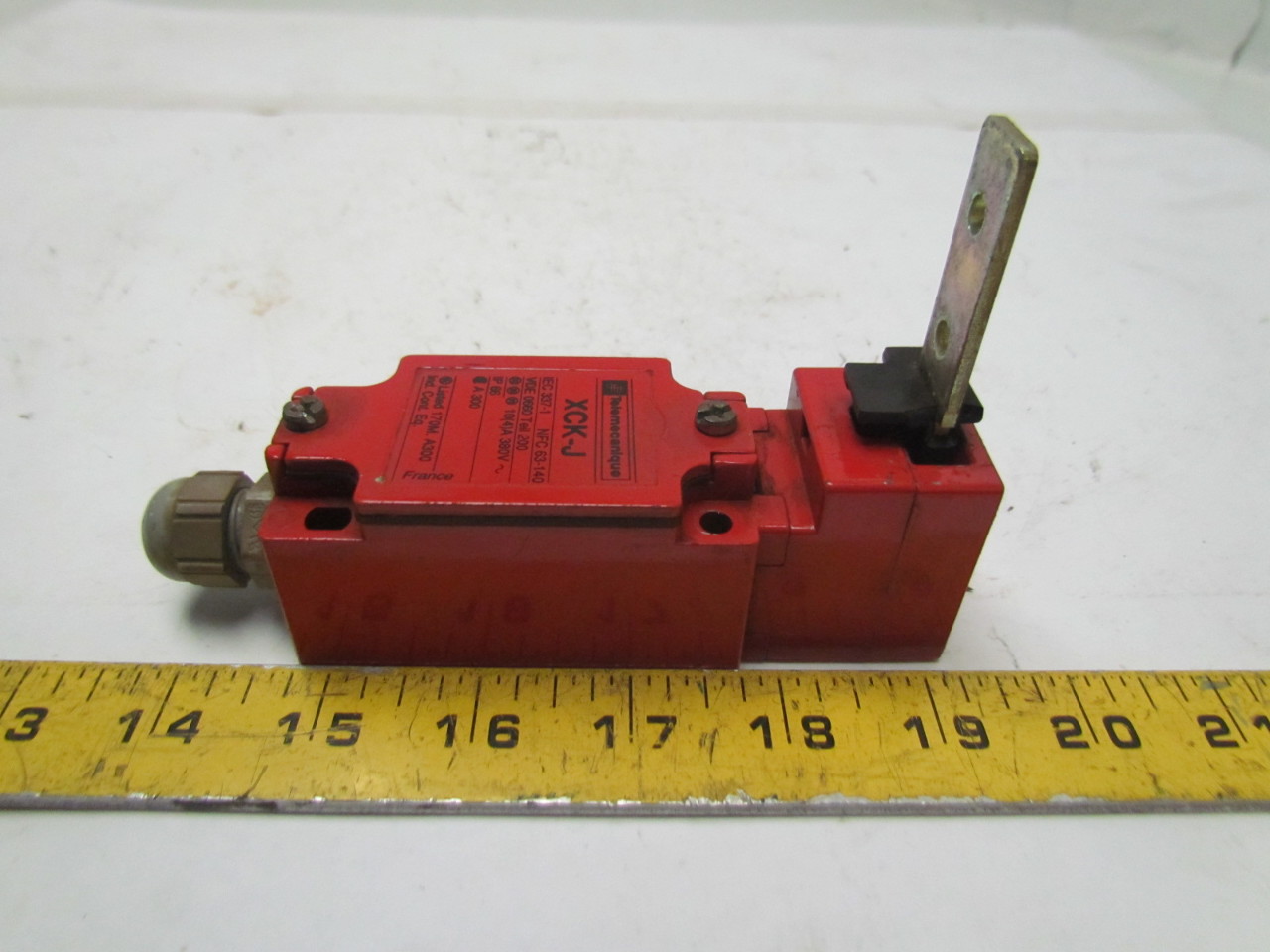 TELEMECANIQUE XCKJ bloqueo de seguridad interruptor de límite IEC 337