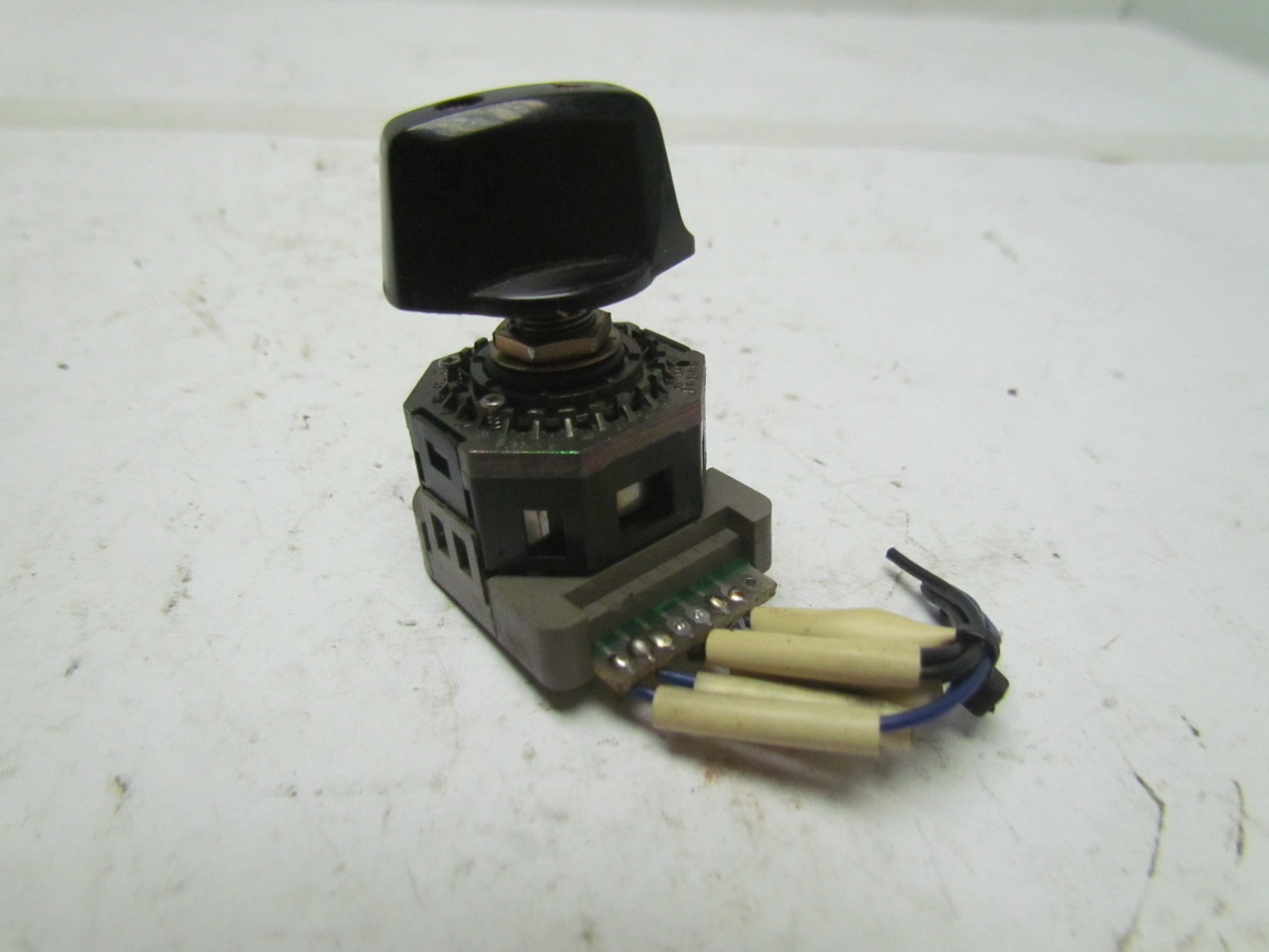 Fuji Electric AC09GX Rotary Switch 10 Position From Hyundia Hit15S eBay