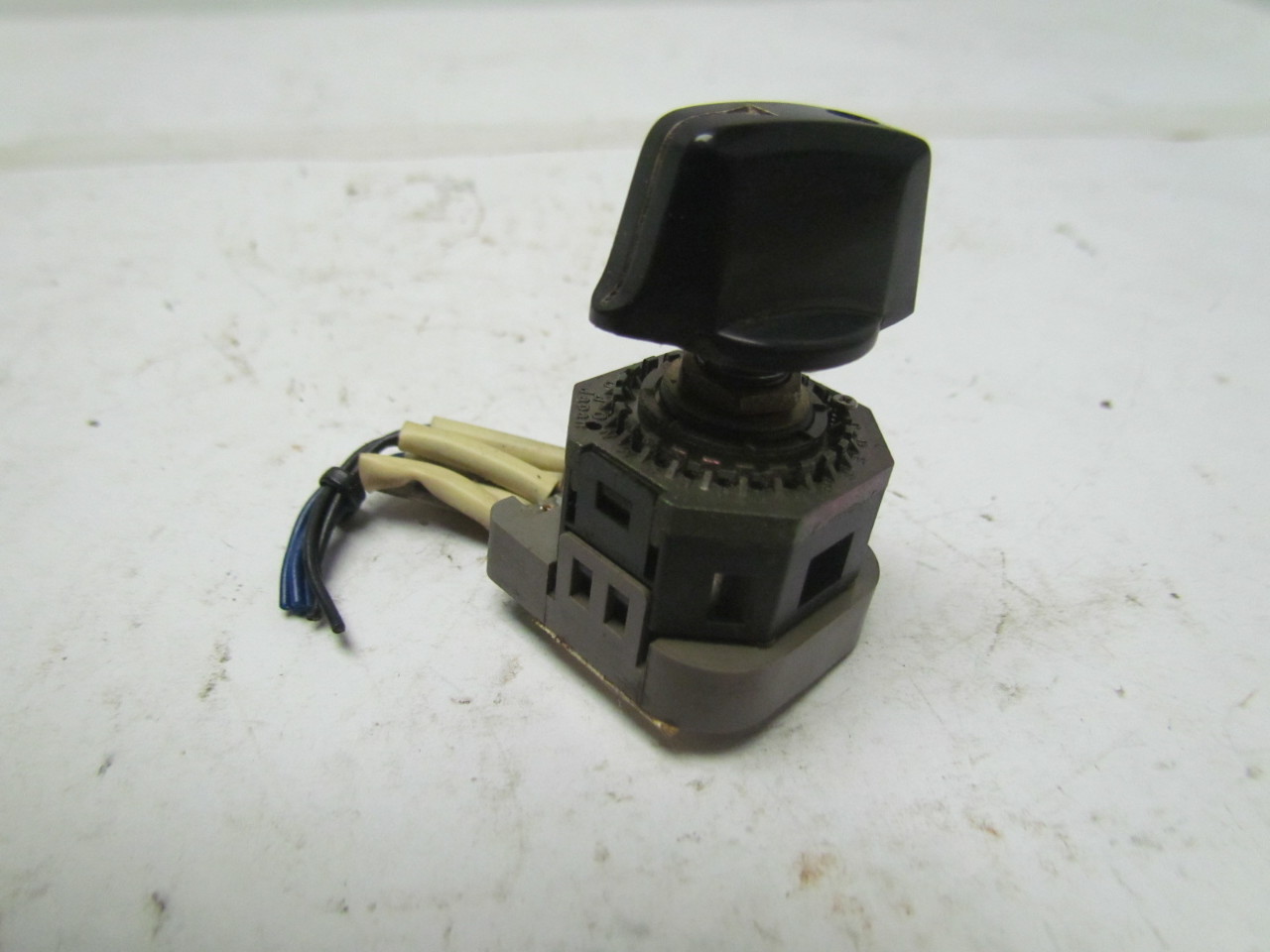Fuji Electric AC09GX Rotary Switch 10 Position From Hyundia Hit15S eBay