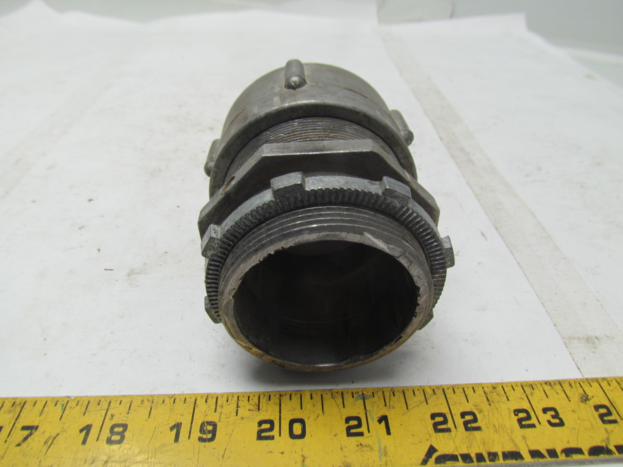 DuctOWire 13/4" Flat Cable Festoon Cord Grip 2"npt Male end Aluminum