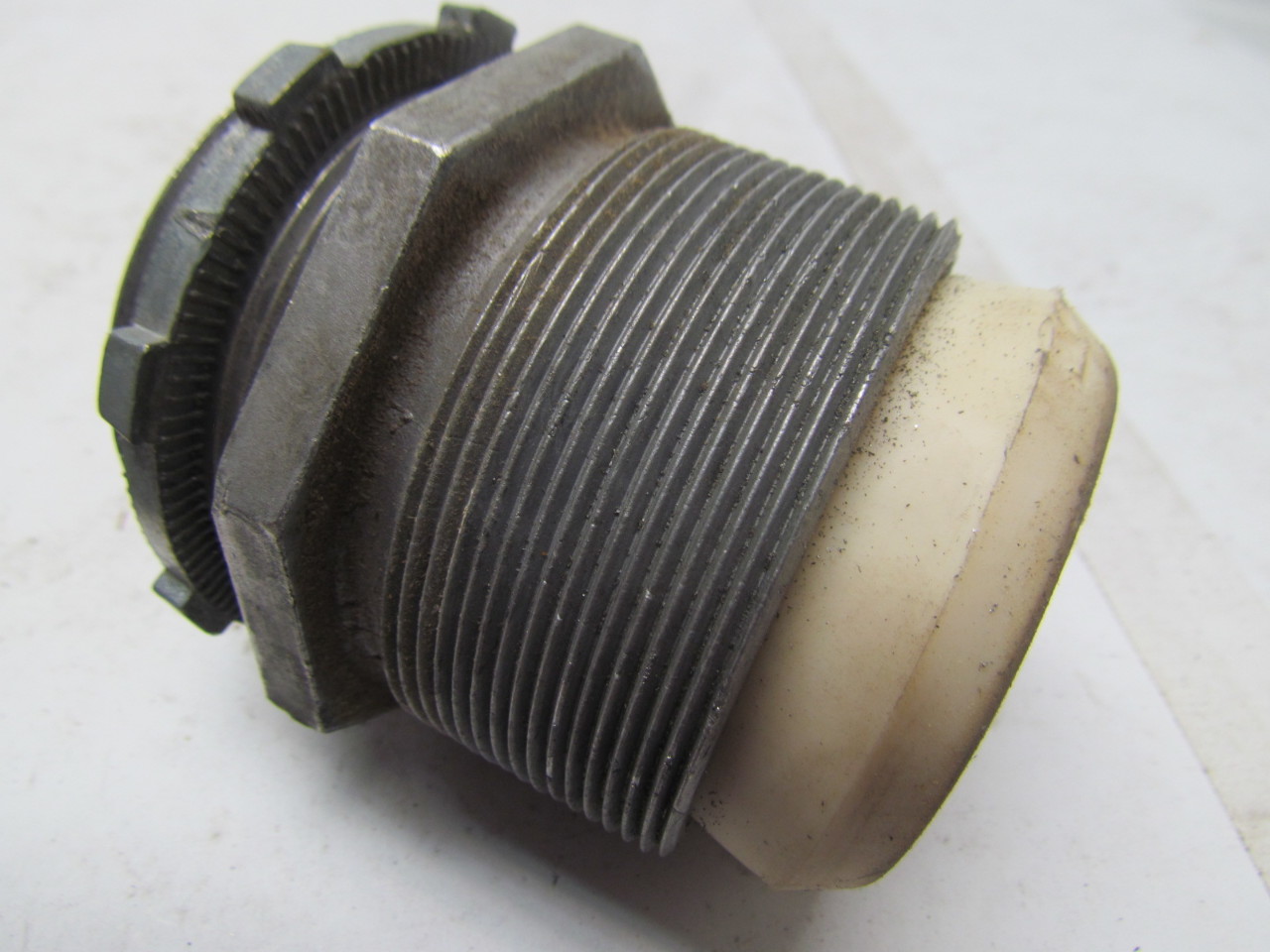 DuctOWire 13/4" Flat Cable Festoon Cord Grip 2"npt Male end Aluminum