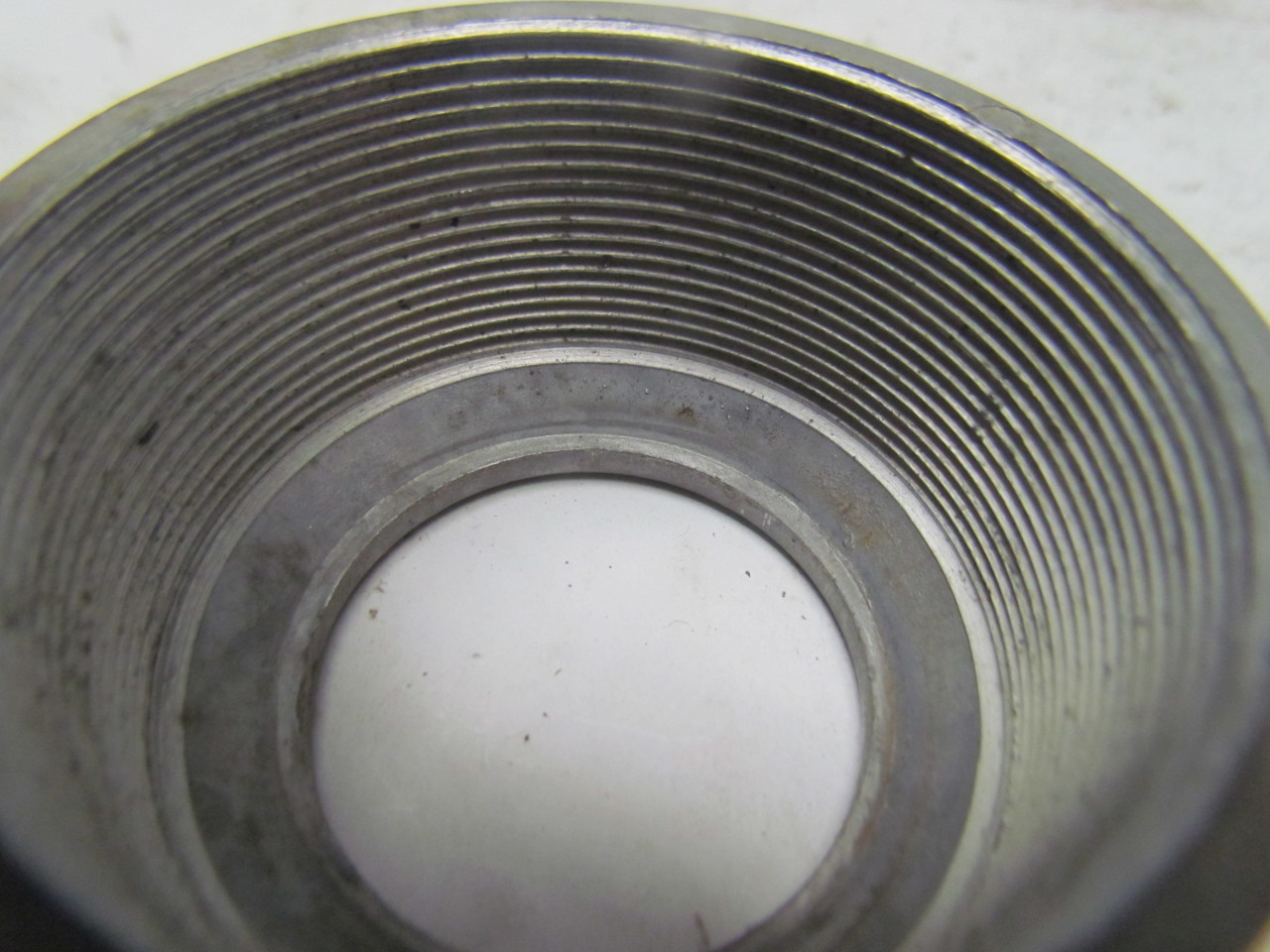 DuctOWire 13/4" Flat Cable Festoon Cord Grip 2"npt Male end Aluminum