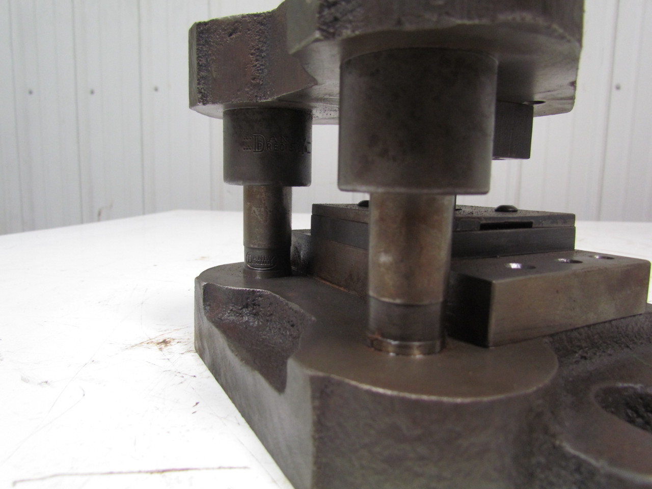 Danly Precision Cat. No. 0405A1 Punch Press Die Set Die Shoe 2 Post