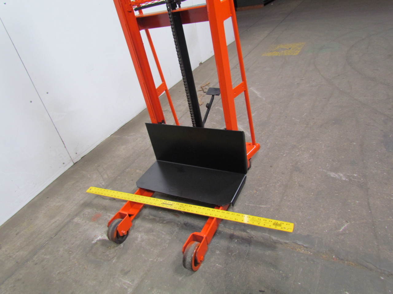 Wesco ESPL602424 Manual Hydraulic Lift Die Cart 1000Lbs Capacity
