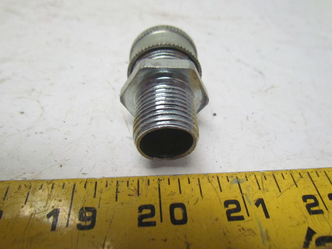 CrouseHinds CGB194 Flexible Cord Connector 0.3800.500" Range 1/2"Hub