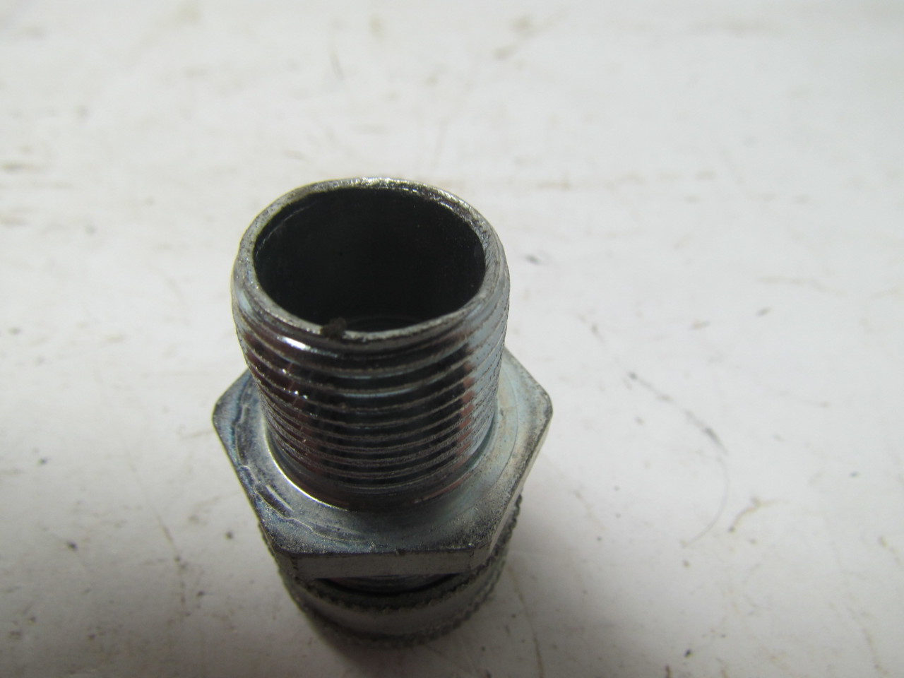 Crouse-Hinds CGB194 Flexible Cord Connector 0.380-0.500/" Range 1//2/"Hub Lot of 20