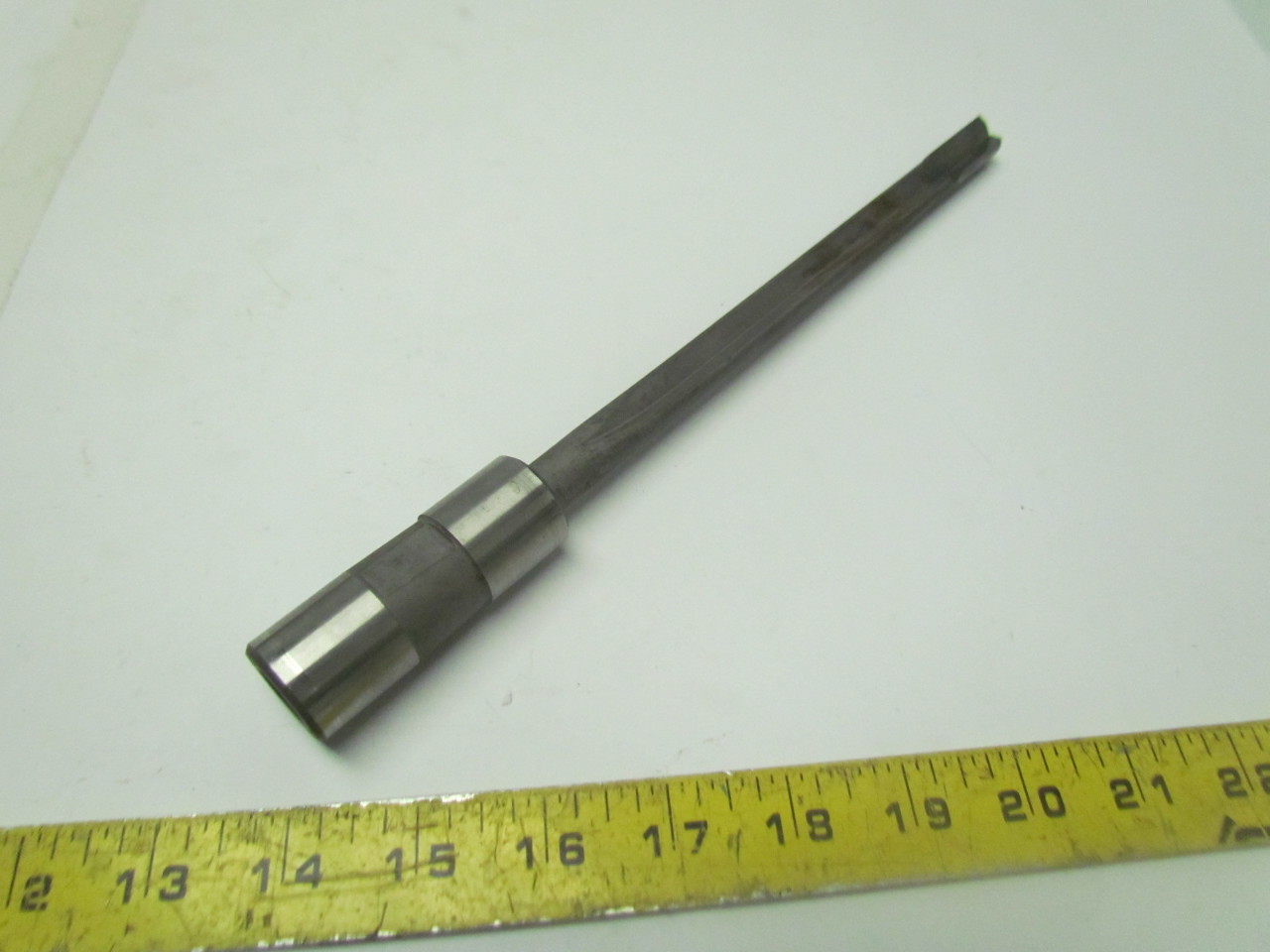 Starcut 3920054 .5630x11.26"OAL 1 Flute Carbide Tipped Coolant Fed Gun