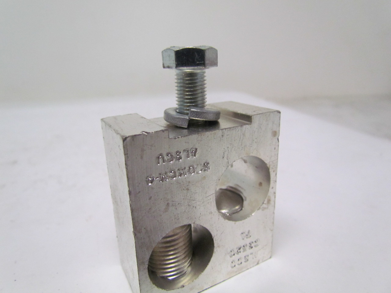 ABB EHTK550N Terminal Lug kit 2/PH 4500 MCM contactor Bullseye